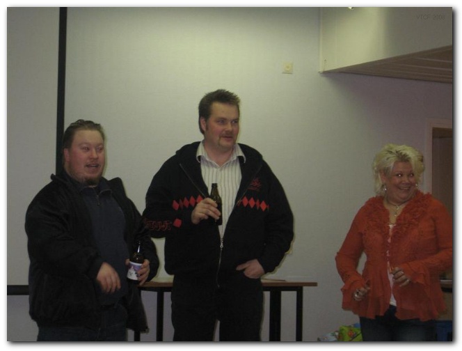 642x481 pixels (73K)